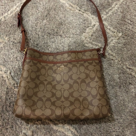 coach body purse